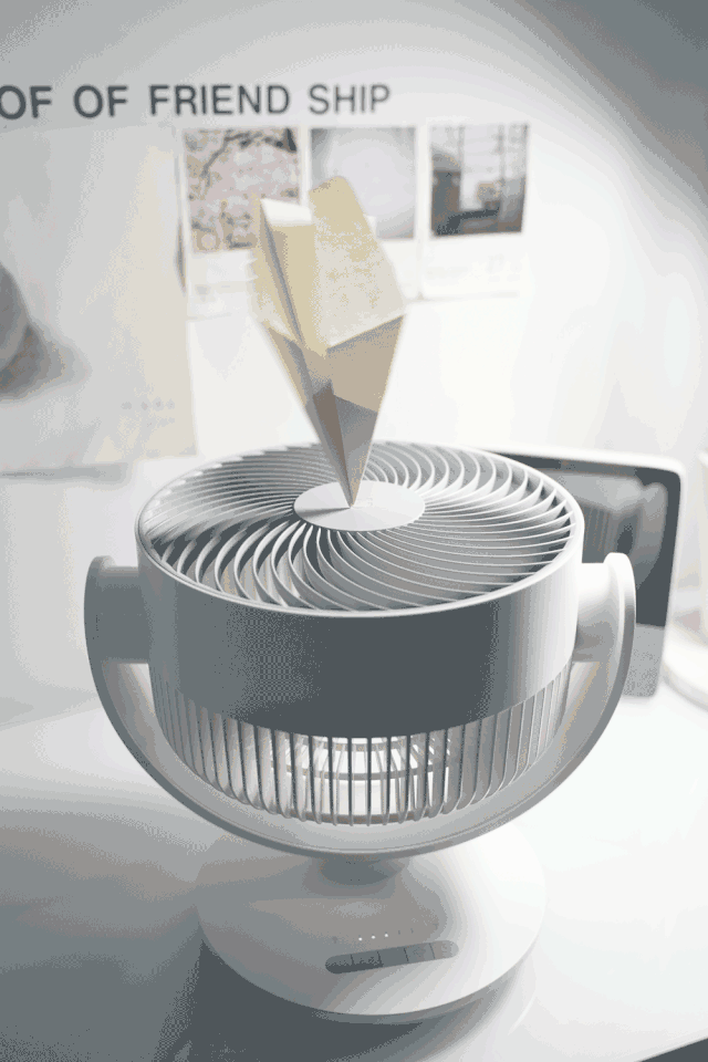 17157546057524.gif 640.gif